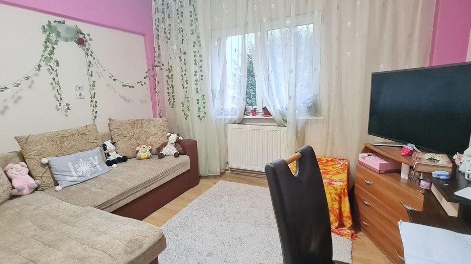 Apartament 2 camere decomandat insorit semimobilat Calea Bucuresti - Poză 2