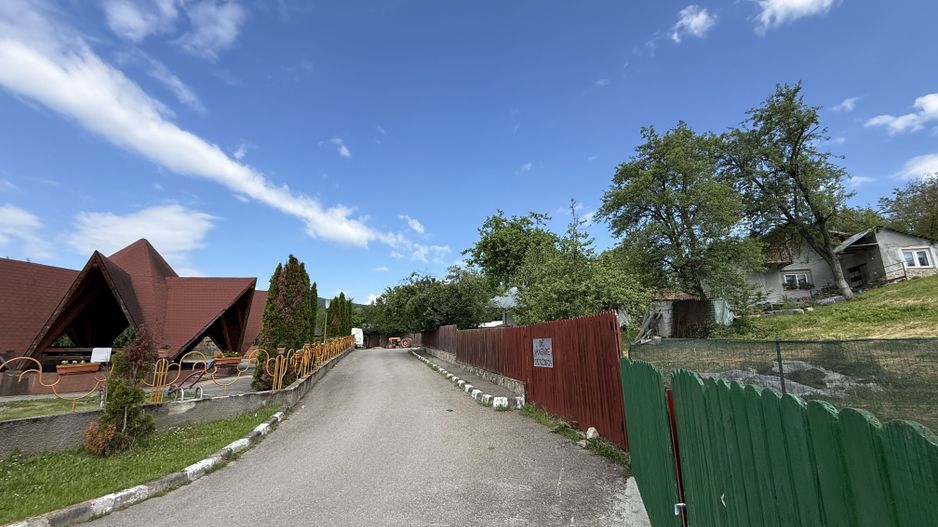 2 Case + teren 1390 mp langa parcul central Provita de Sus - Poză 50