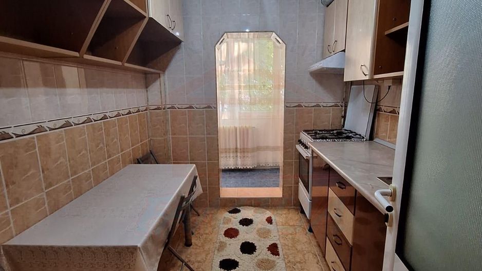 🏛️ De închiriat 2 camere, Micro 20, 350 euro/luna - Poză 6
