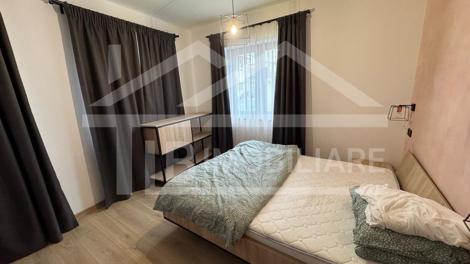 Apartament cu 3 camere, 90mp, decomandat, parcare, Zona Centrala - Poză 6