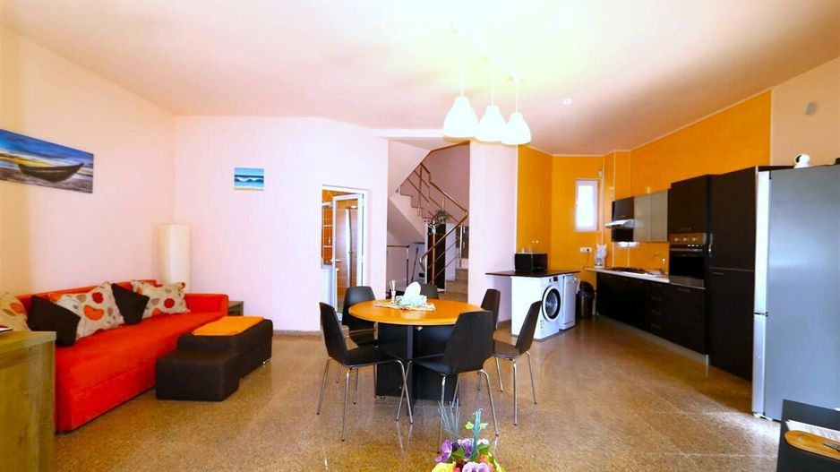 Mamaia Nord - Scoica Land, casa de vacanta la mare, P+1E+Terasa! - Poză 9
