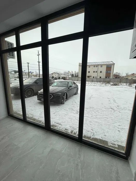 Spatiu comercial- Parter- 50 mp, 2 locuri de parcare - Poză 1