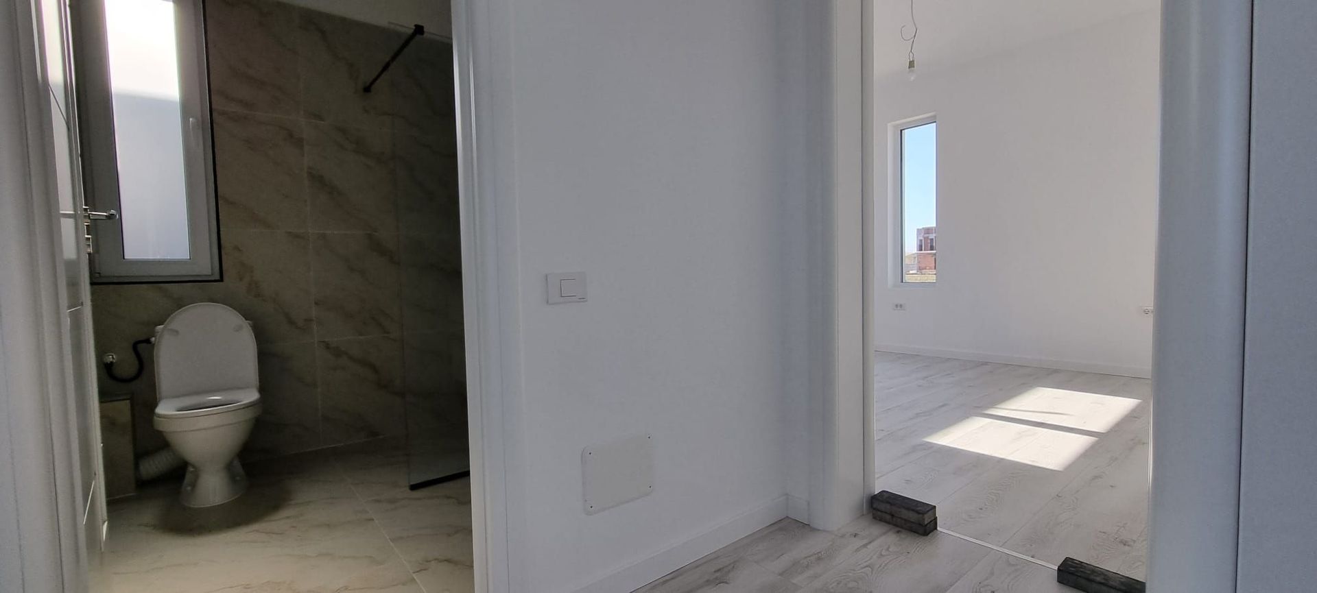 Investește în calitate: Case pe parter în cel mai nou și aerisit complex. - Poză 17