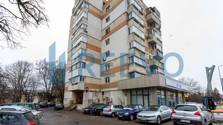 Apartament 4 camere, et. 1, str. 9 Mai, Bacău - Poză 1