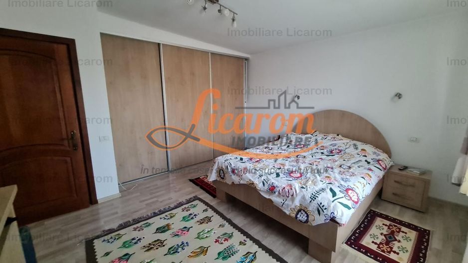 Duplex Sanpetru P+E,5 camere,teren 375 mp,260000 euro - Poză 8