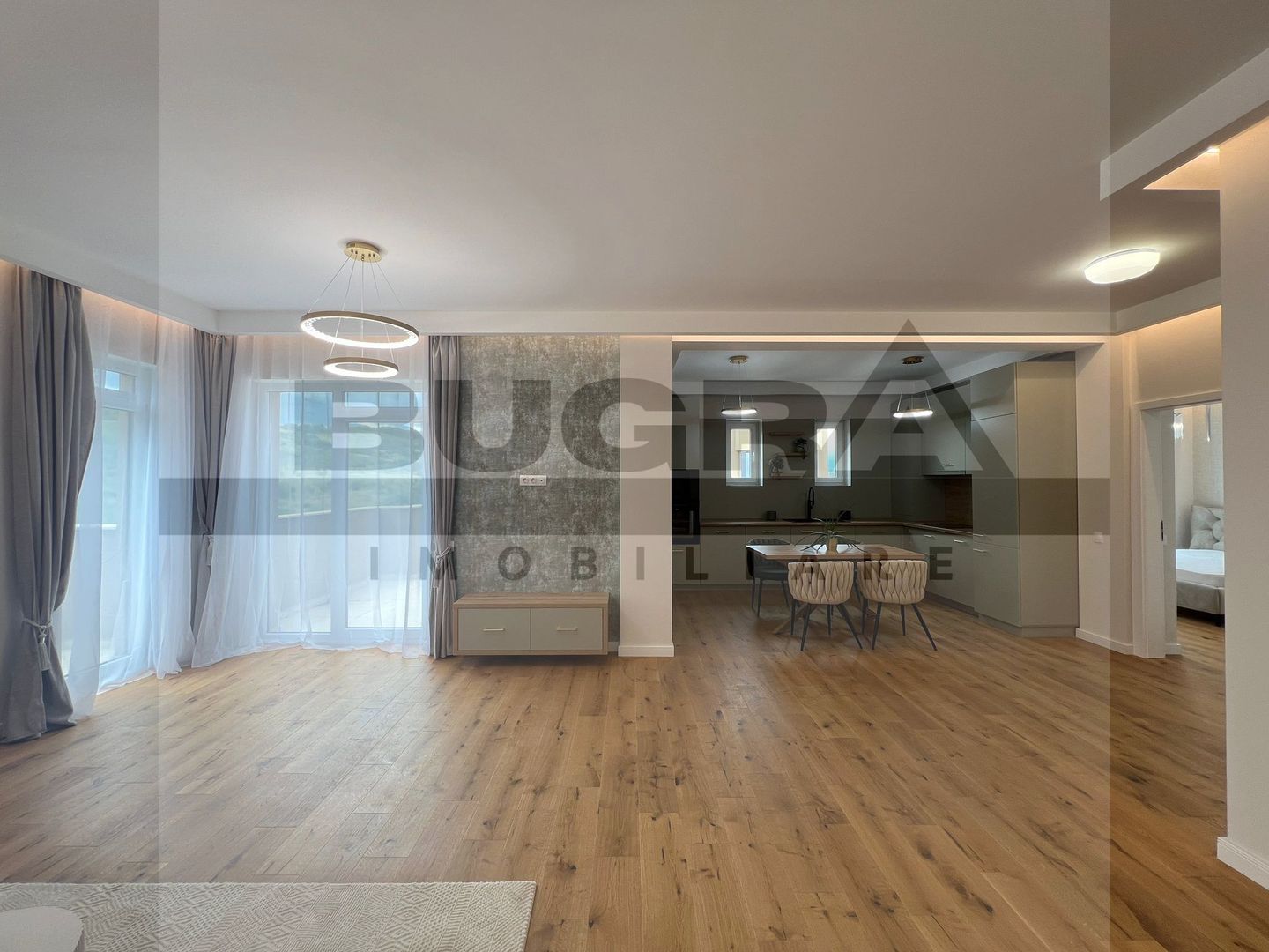 Penthouse, 90mp, parcare, LUX, zona Terra - Poză 2