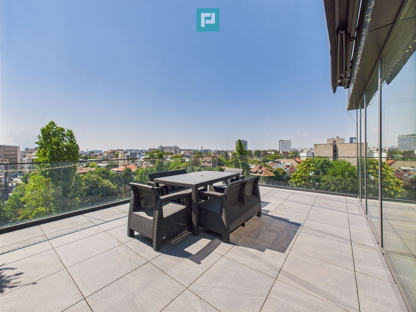 Apartament cu vedere panoramică și terasă, zona Cișmigiu - Poză 2