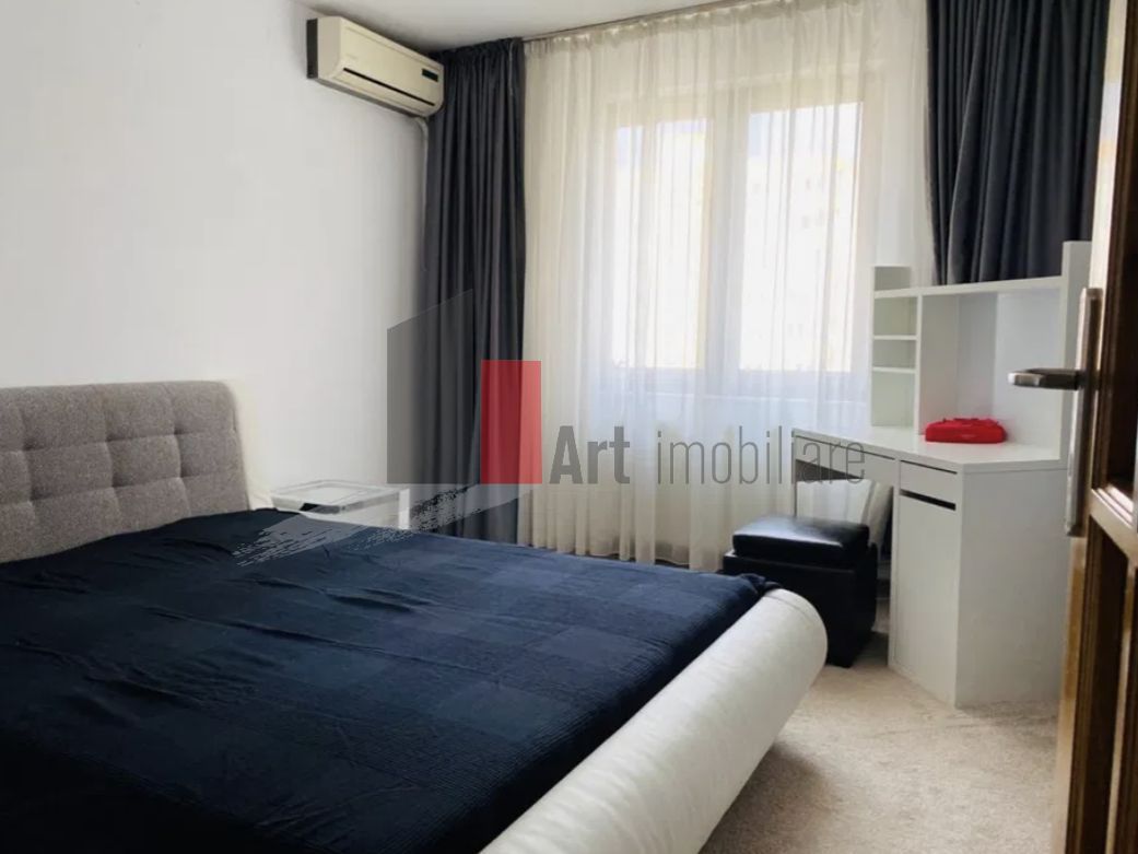 APARTAMENT DE 4 CAMERE  BARCA - Poză 6