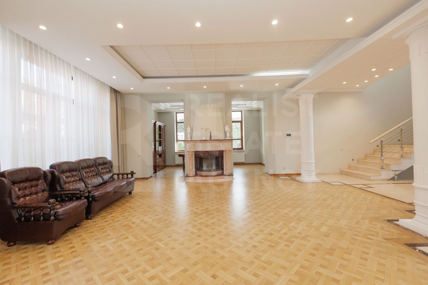 Chirie, casă, 3 nivele, strada Frumoasa, Centru - Poză 7