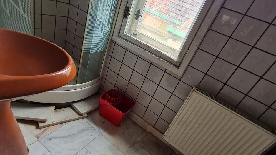 Apartament generos 4 camere, zona Băile Neptun - Poză 12