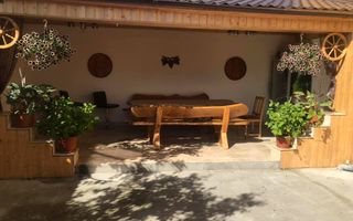 Casă / Vilă cu 6 camere + Casa/Vila cu 2 camere | zona Terezian - Poză 5