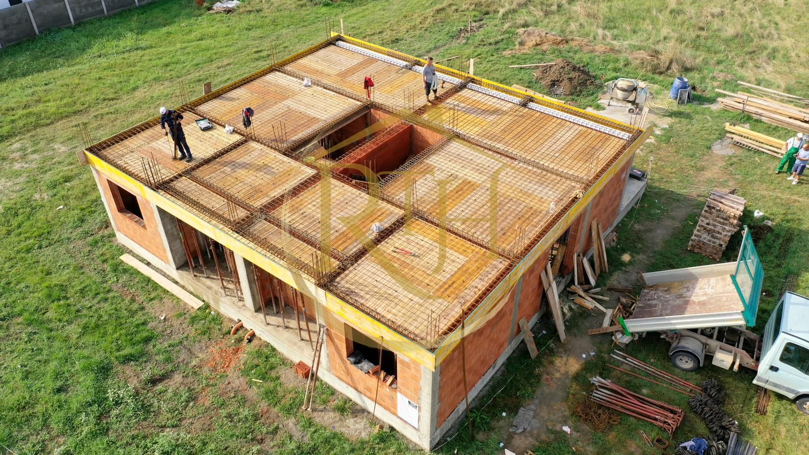 Oferim spre vanzare Duplex cu 5 camere situata in Ghiroda 0% Comision - Poză 4