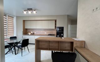 Chirie apartament, 3 camere, str. Avram Iancu, Centru - Poză 2