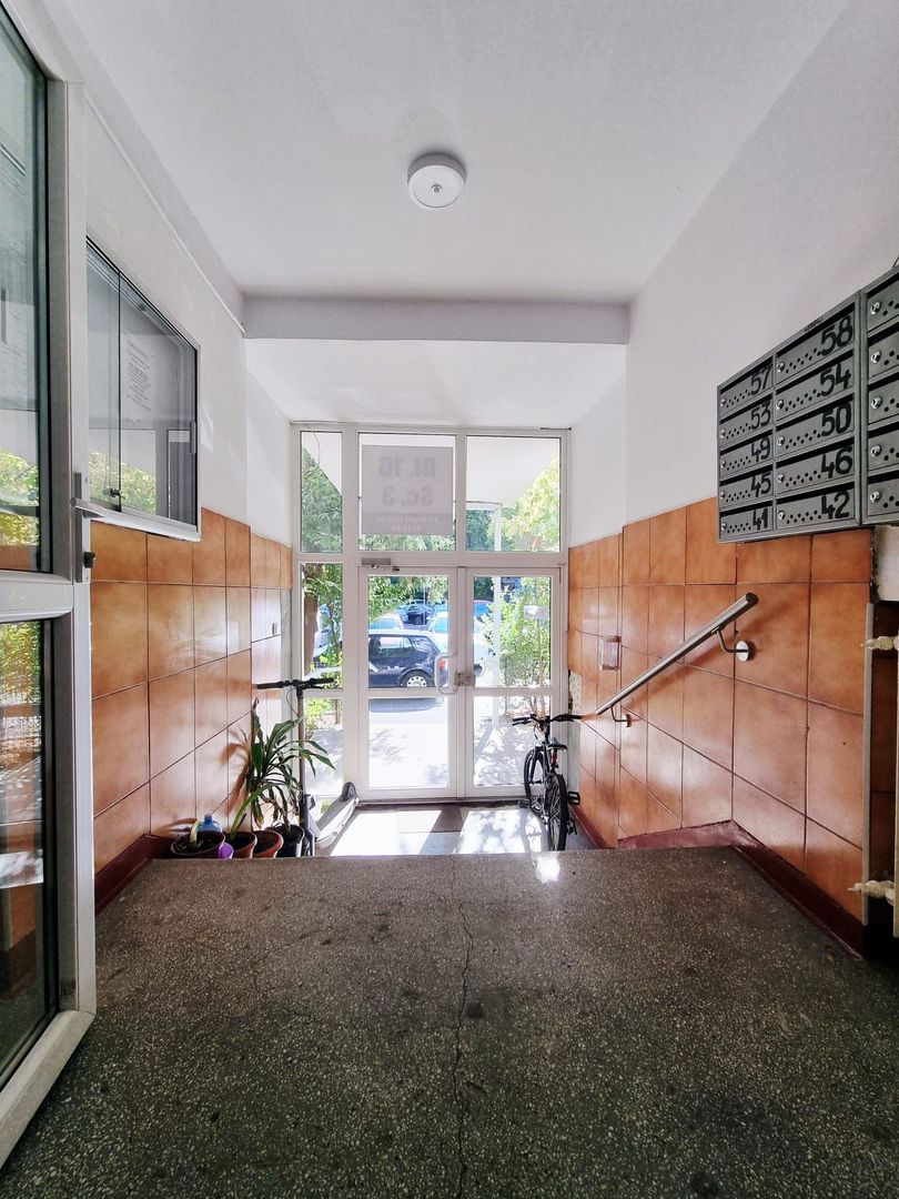 MILITARI LUJERULUI METROU 2 Camere Etaj 2din4 Bloc Reabilitat Termic - Poză 9