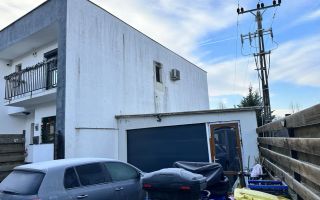 Casă modernă, garaj și curte amenajată – Șelimbăr - Poză 3