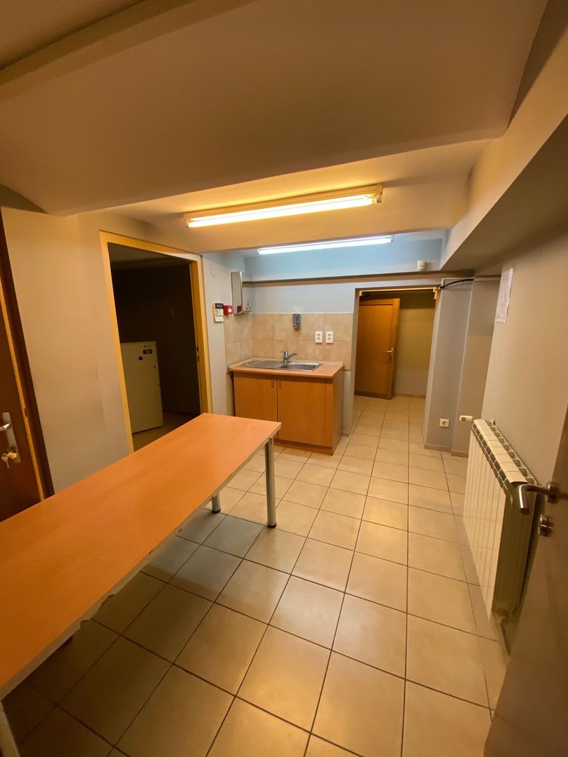 Spatiu de birouri zona CENTRALA - Poză 16