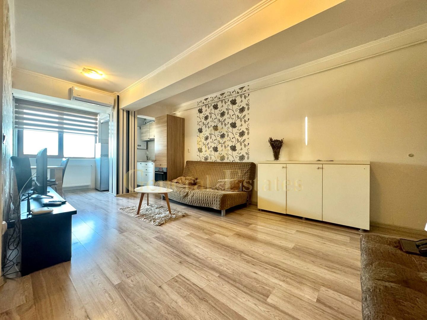 Vânzare apartament cu 2 camere - 47 m.p - Gata de intrare - Tătărași - Poză 2