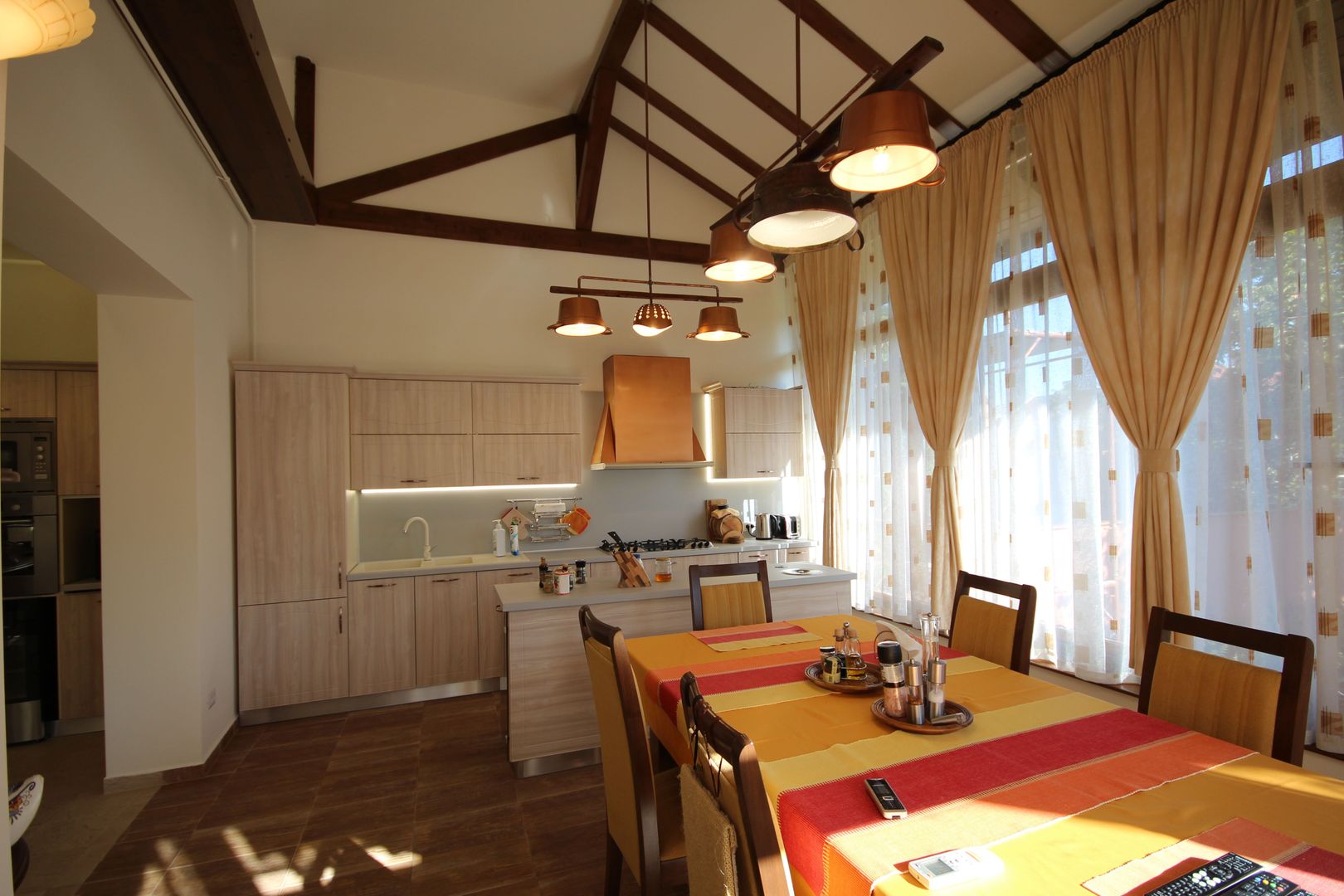 Vila frumoasa de vanzare in zona Balcescu! - Poză 3