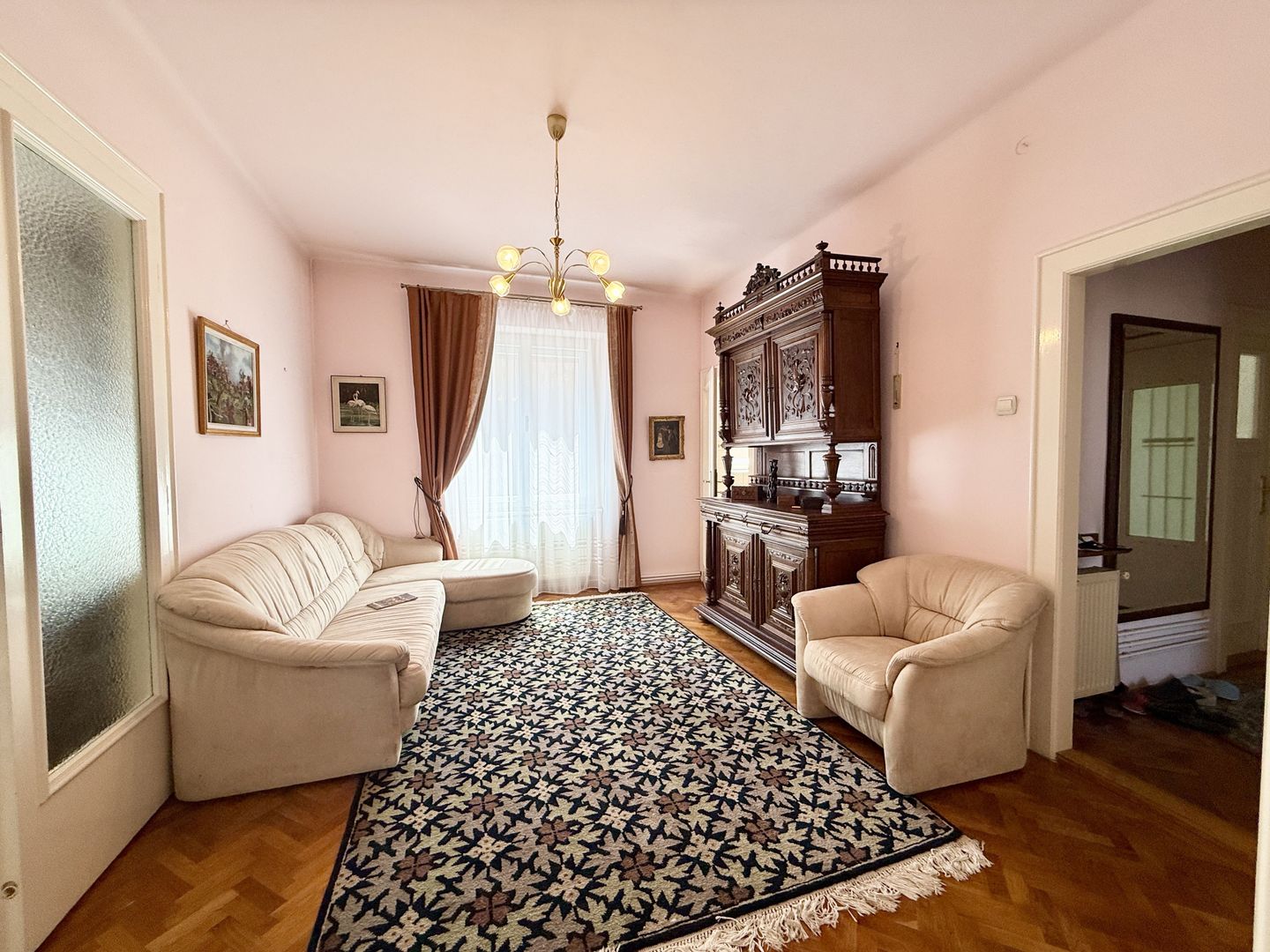 Apartament mobilat si utilat complet, zona centrala, 4 camere, 2 bai - Poză 10