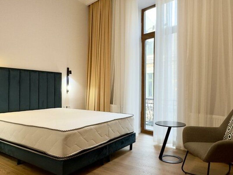 Magheru: 5 camere cu băi proprii – business regim hotelier care deja produce. - Poză 3