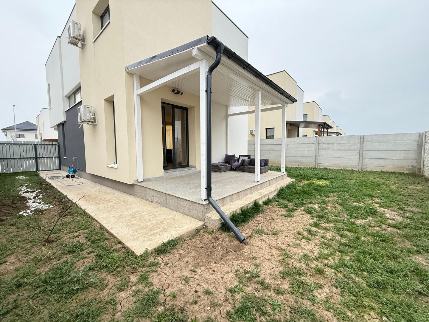 Vila Indivduala Aerocity Tunari - Poză 17