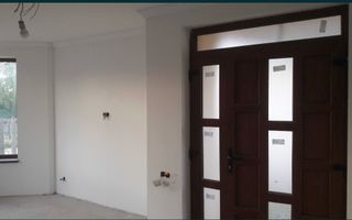 Apartament Spatios aproapr de Micro 17, are 175 mp,curte 163 mp - Poză 7