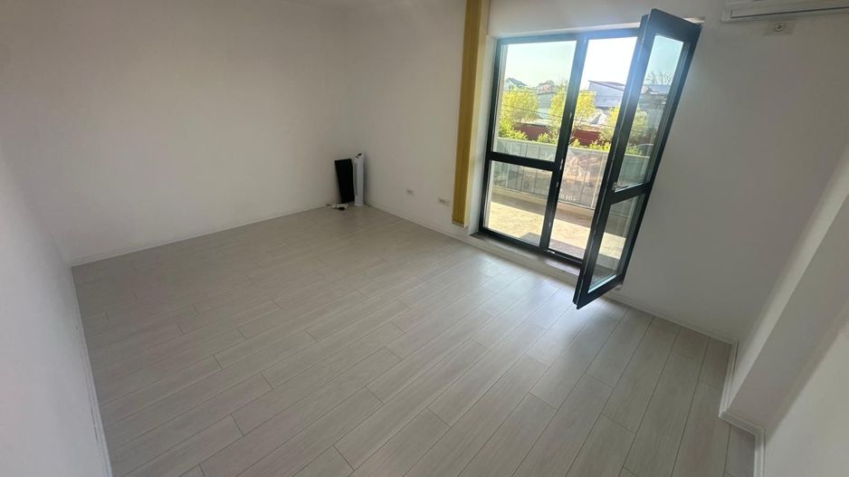 AP. 3 CAMERE- BUCATARIE INCHISA, BLOC NOU, CENTRALA PROPRIE, PARCARE - Poză 4