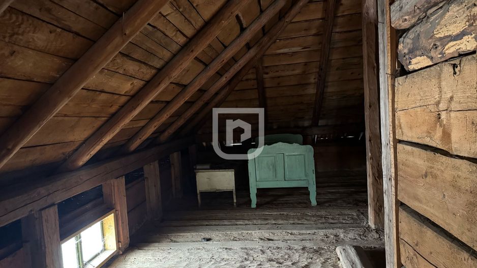 De vanzare casa, atelier fierarie, 4 anexe - 2507 mp in Manastirea Humorului - Poză 9