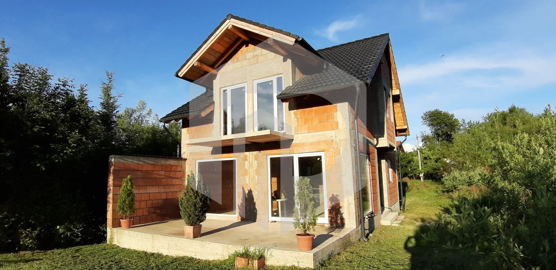 Casa individuala in Tocile-Sadu / 1400 mp teren. 4 dormitoare - Poză 1