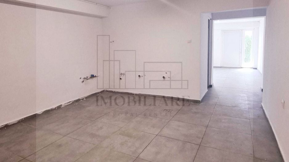 Spațiu comercial stradal de închiriat – 45 mp + 20 mp exterior - Poză 5