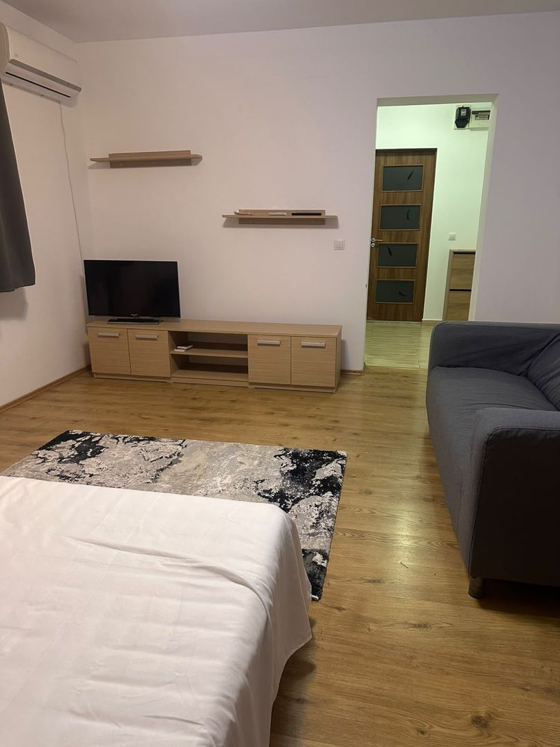 GARSONIERA - PET-FRIENDLY, CENTRALA PROPRIE, METROU 10 MINUTE - Poză 1