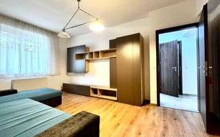Apartment 2 camere, decomandat,  loc de parcare, Complexul Studențesc - Poză 1