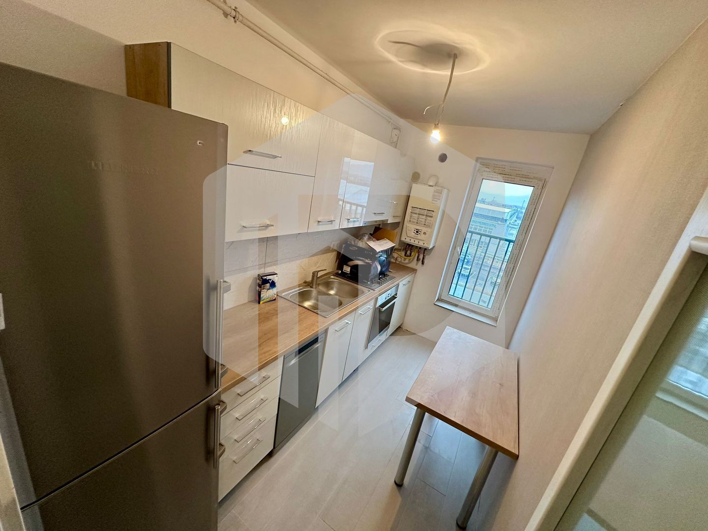 Apartament 3 camere | 2 Dormitoare | Bucatarie  | 2 Bai | Living - Poză 3