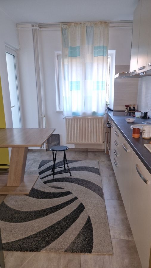 De inchiriat apartament 3 camere, Drumul Sarii/13 Sept/Drumul Taberei - Poză 1