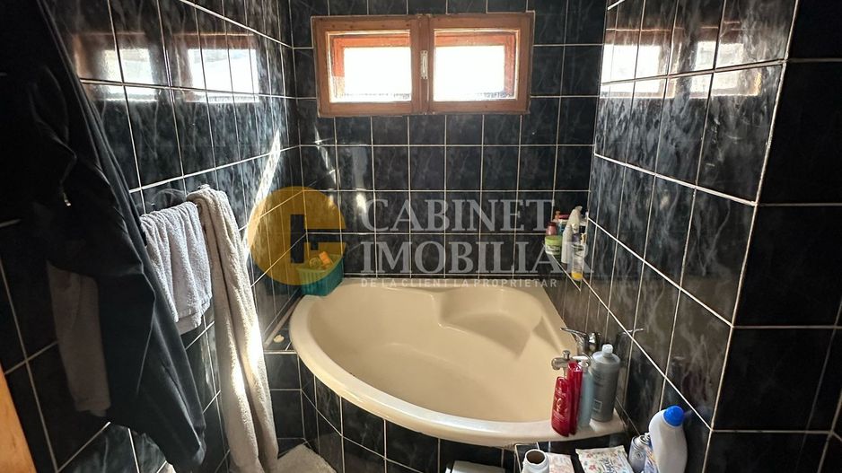 PODU ROS - ETAJUL 1  - 3 CAMERE - MOBILAT SI UTILAT - Poză 6