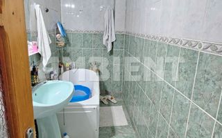 Apartament 3 camere, parțial mobilat, zona CENTRU; - Poză 8