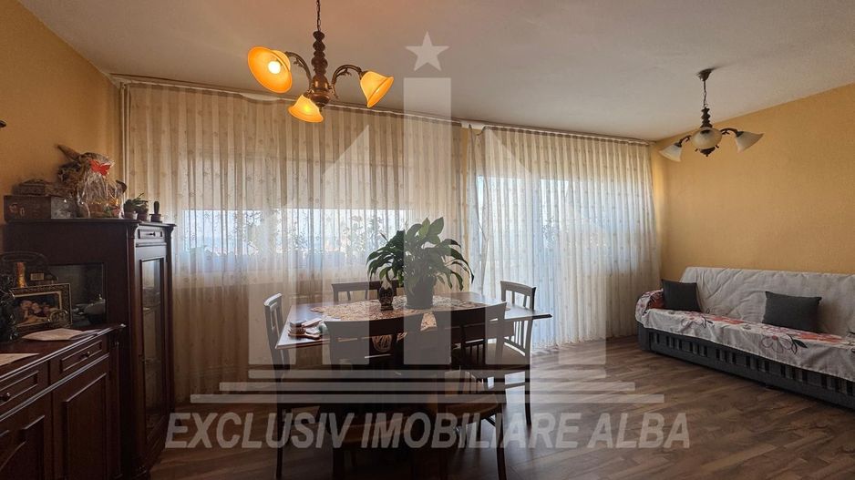 Apartament 4 camere decomandate | 82 mp | Lift | Cetate - M-uri - Poză 2