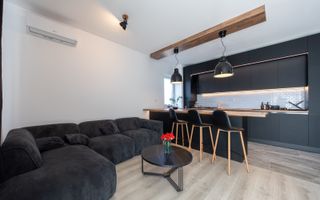 Apartament Alphaville cu vedere superba spre Tampa - Poză 1