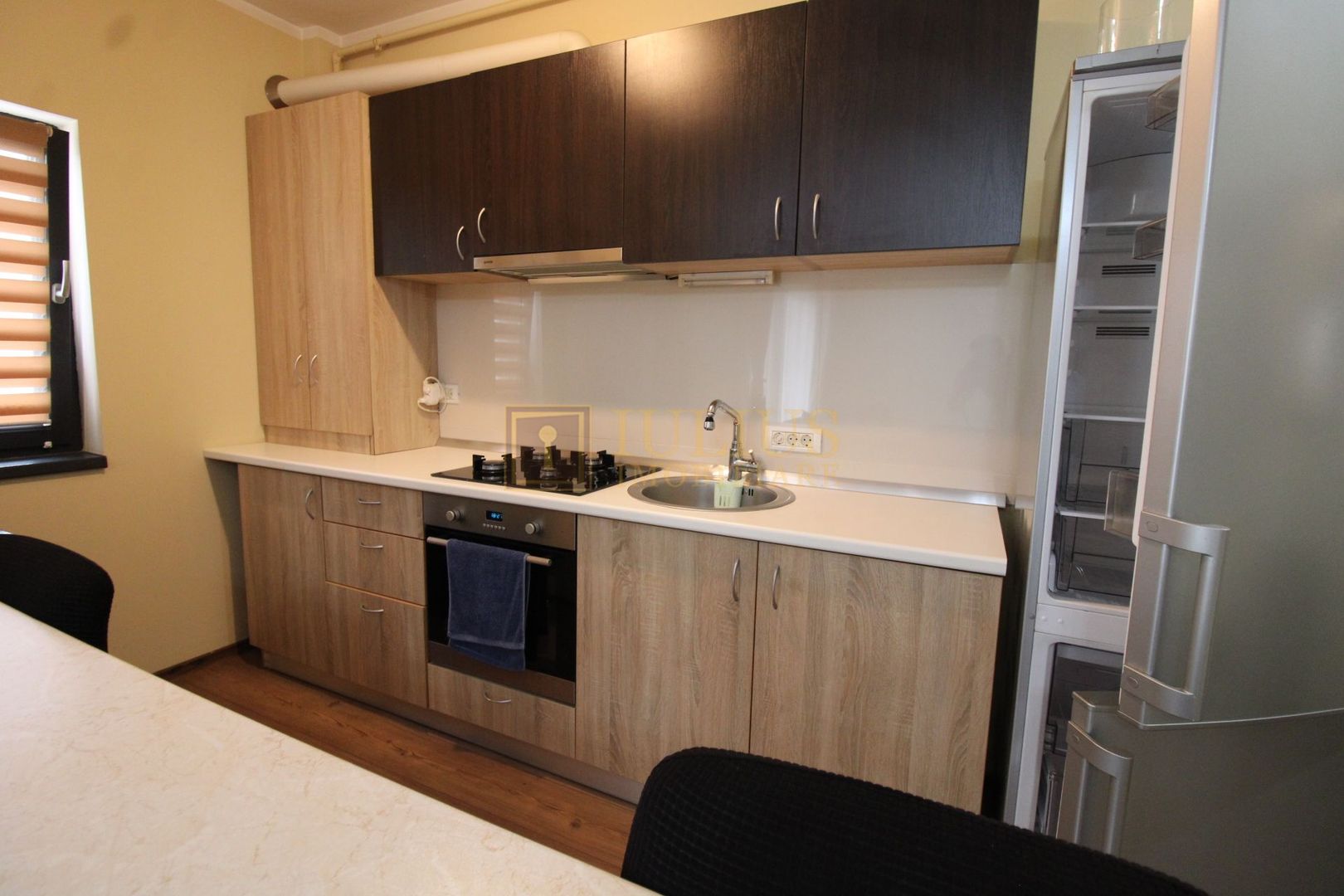 Apartament 2 camere, 2 locuri de parcare – Dumbrăvița - Poză 4