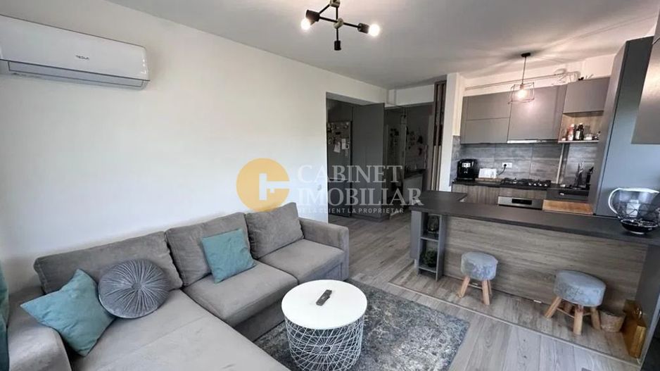 Pacurari Etaj 2 Apartament 3 camere mobilat-utilat complet garaj + loc parcare - Poză 2