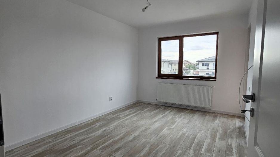 Casă Independentă curte Generoasă și Liniște finisaje de calitate - Poză 10