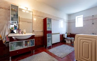 Proprietate exclusivistă ultracentrală -eleganță, spațiu și rafinament - Poză 24
