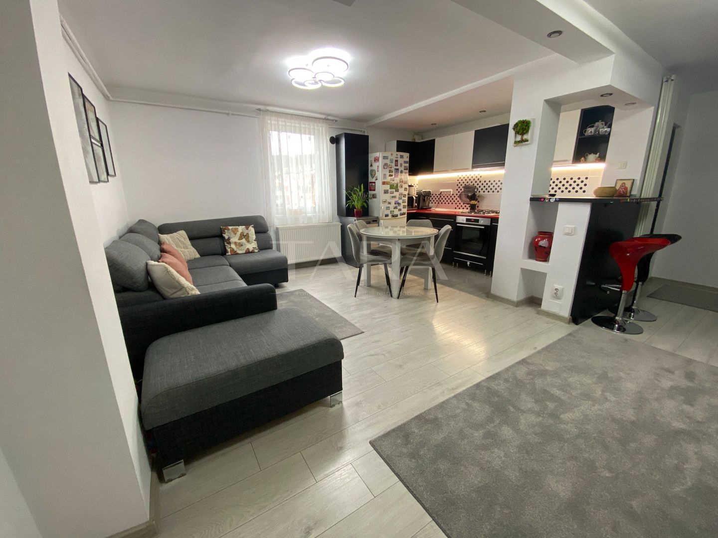 Apartament 3 camere de vânzare – Baciu | 65 mp + balcon închis - Poză 1