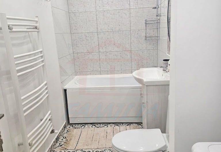 De vanzare apartament 3 camere, Tiglina 1, 61 mp, 88.000 Euro - Poză 16