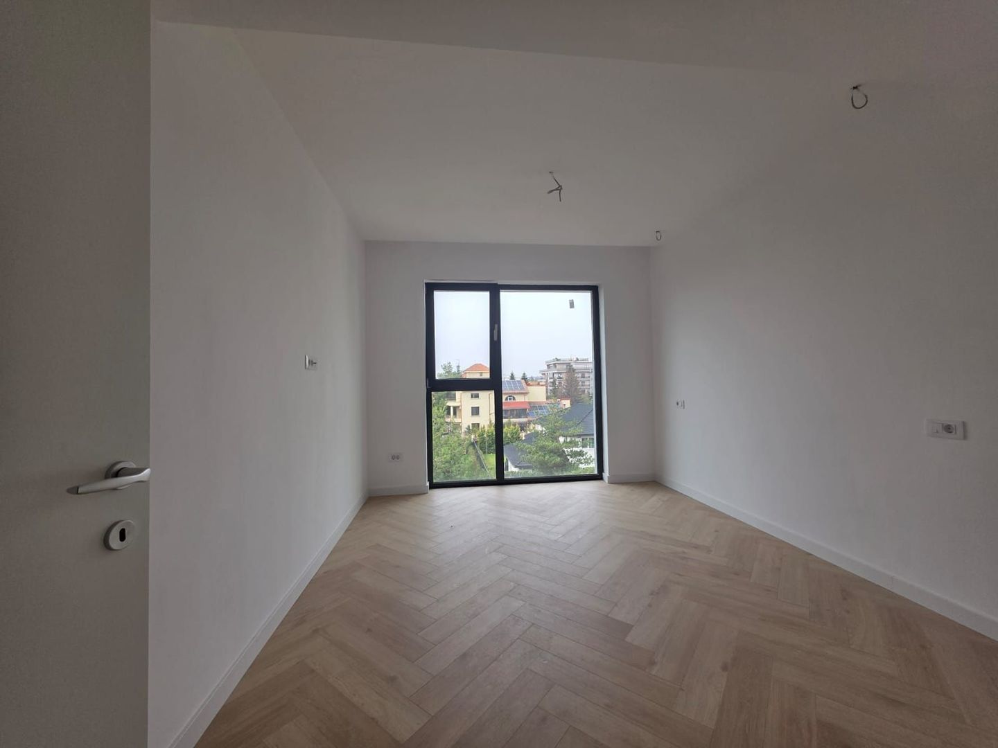 Apartament 4 camere de inchiriat Iancu Nicolae British School parcare - Poză 6