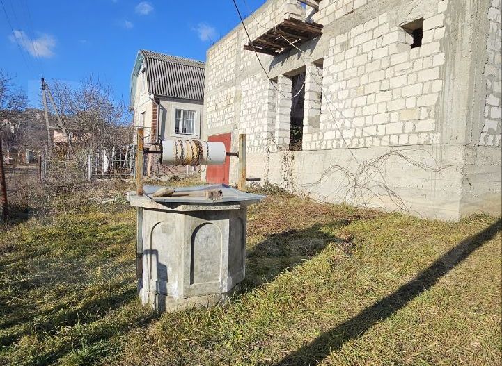 Vânzare, casă, 2 nivele, 4 camere, com. Cruzeşti - Poză 4