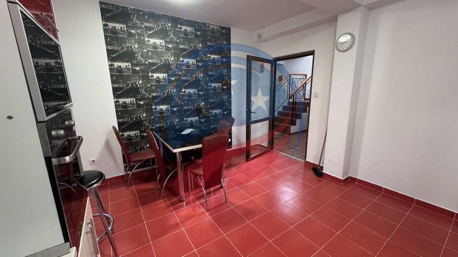 Casă spațioasă P+1, în spatele Stadionului Ion Oblemenco, Craiova - Poză 8