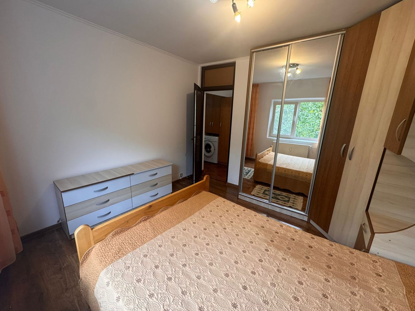 13 Septembrie 3 camere Sebastian 3/8 73mp - Poză 4