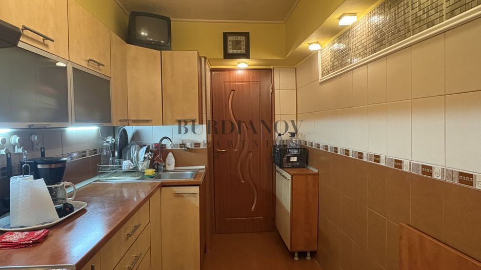 Apartament cu 3 camere - Ferdinand- Str. Avrig - Metrou Piața Iancului - Poză 5