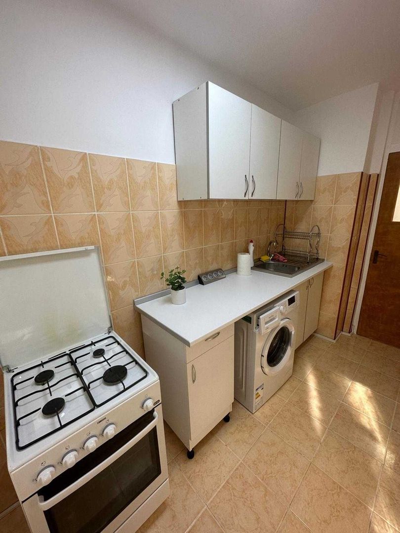 Garsoniera de inchiriat zona Lacul Tei cu boiler electric aproape de UTCB - Poză 6